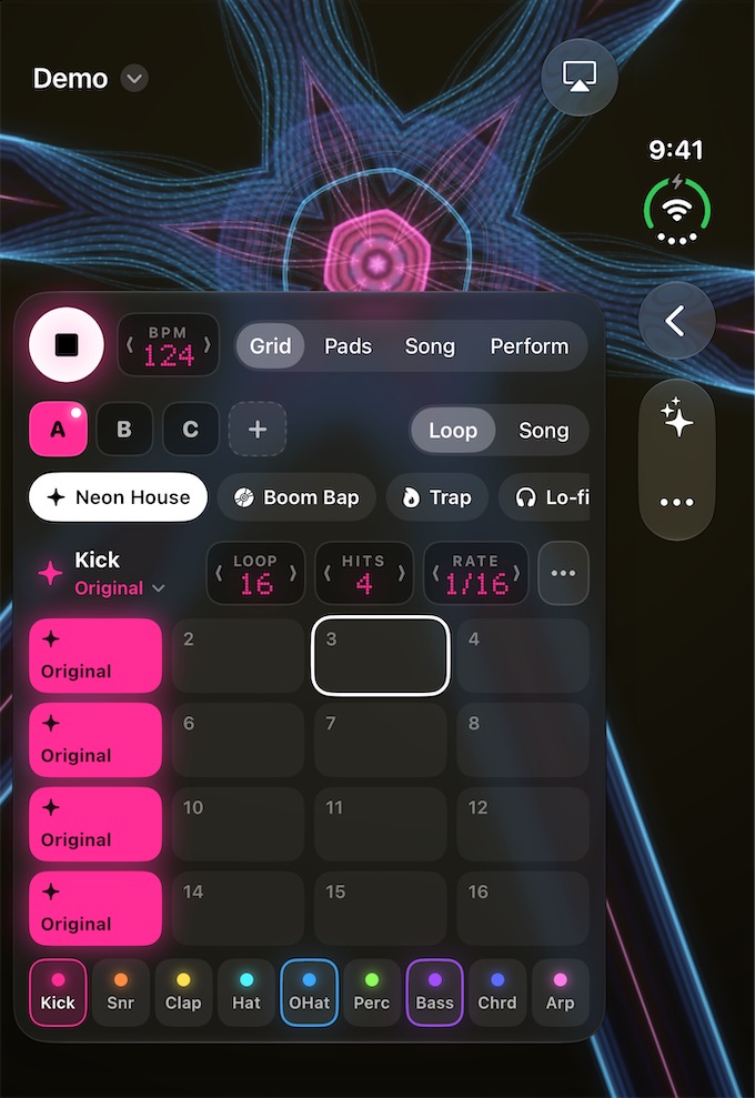 PolychromBox on iPhone Duo closed: the step pad on the outer screen